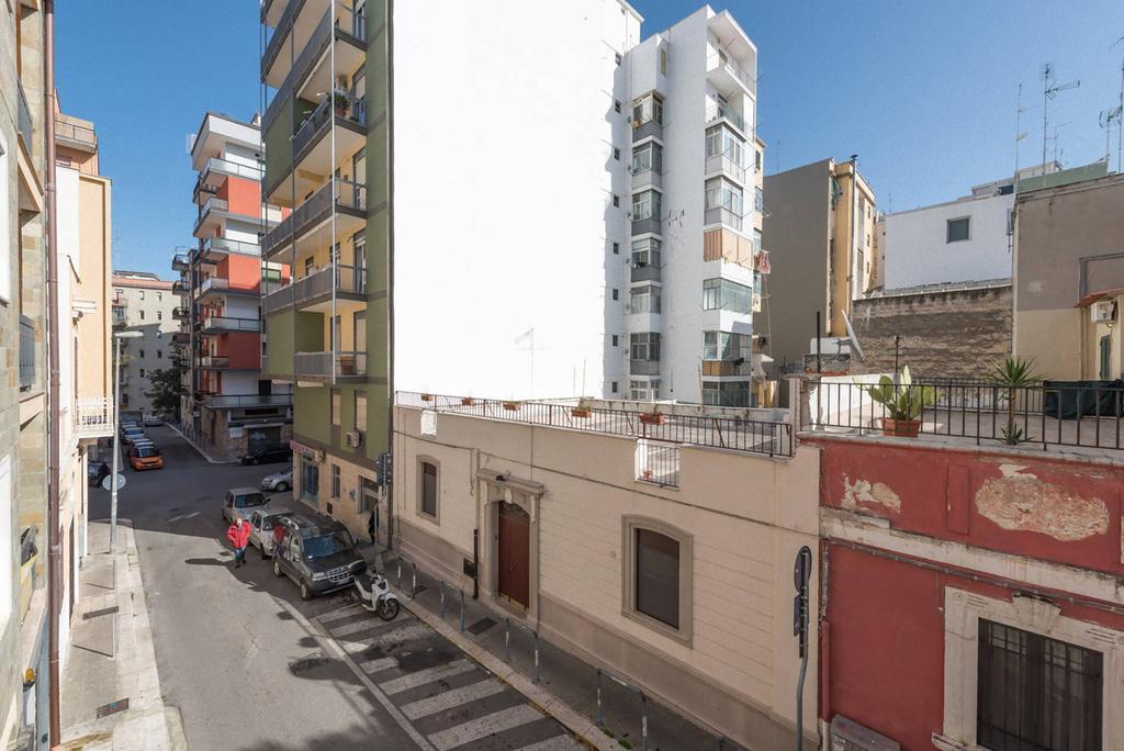 Апартаменты A Due Passi Dal Centro - Bari Policlinico Экстерьер фото
